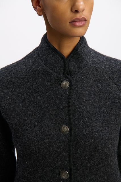 Jacke Berna