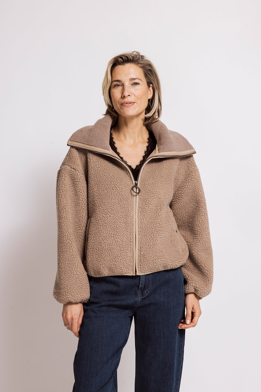 Jacke Zhzira